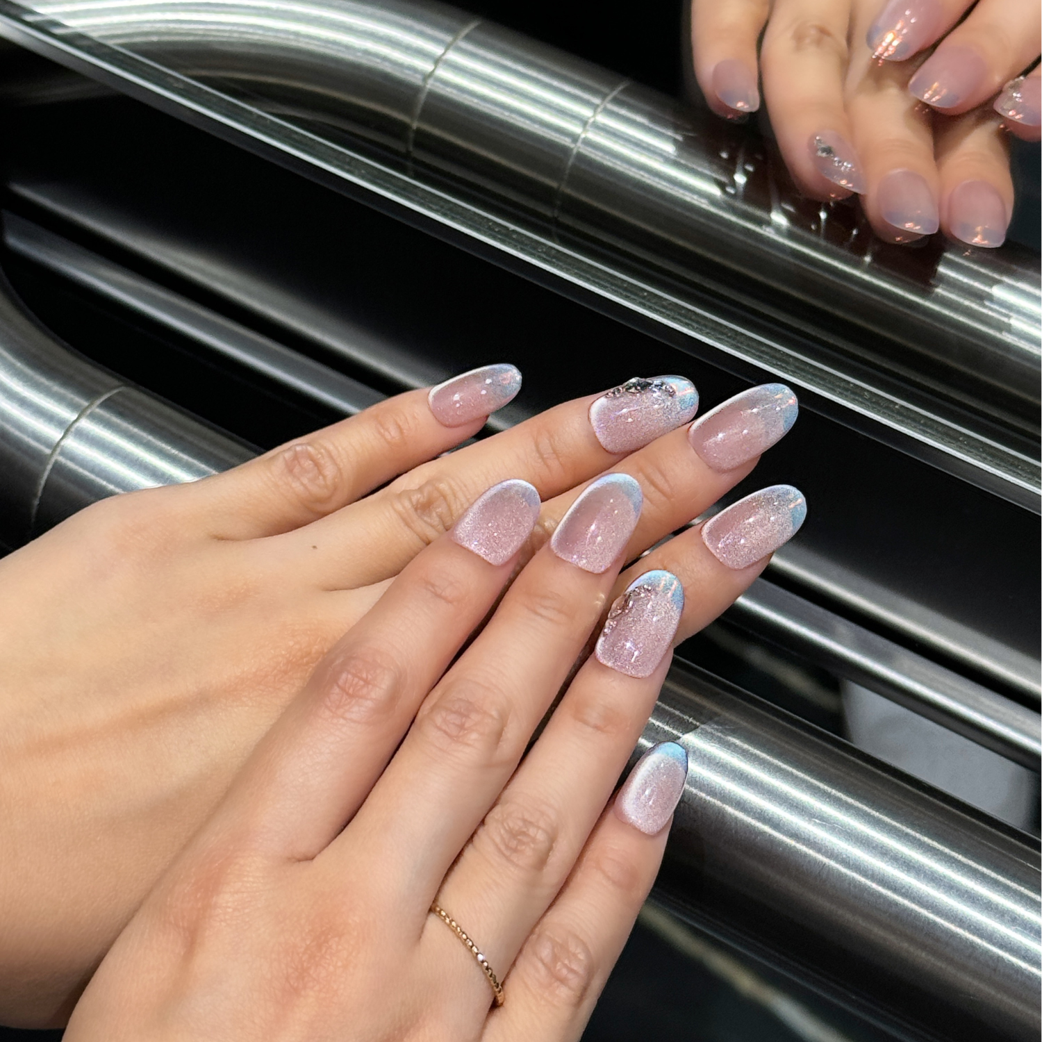 Express Yourself: How Press-On Nails Make It Easy to Change Up Your Style